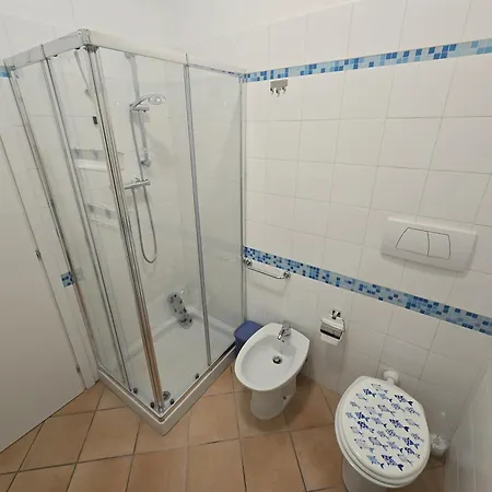 Apartamento Sarajevo A Pochi Passi Dal Mare Rifa764 *